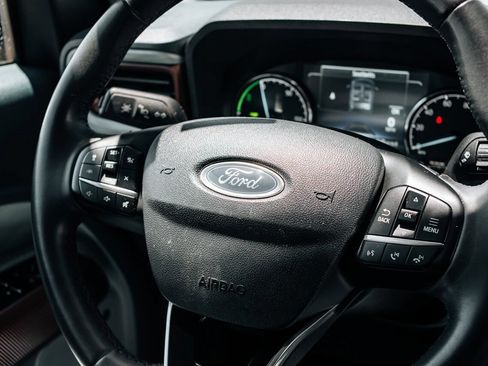 Used 2024 Ford Maverick Lariat FWD image 27