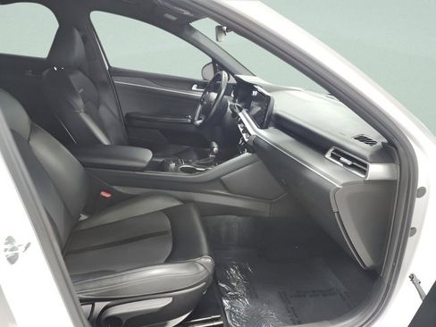 Used 2022 Kia K5 GT-Line image 12