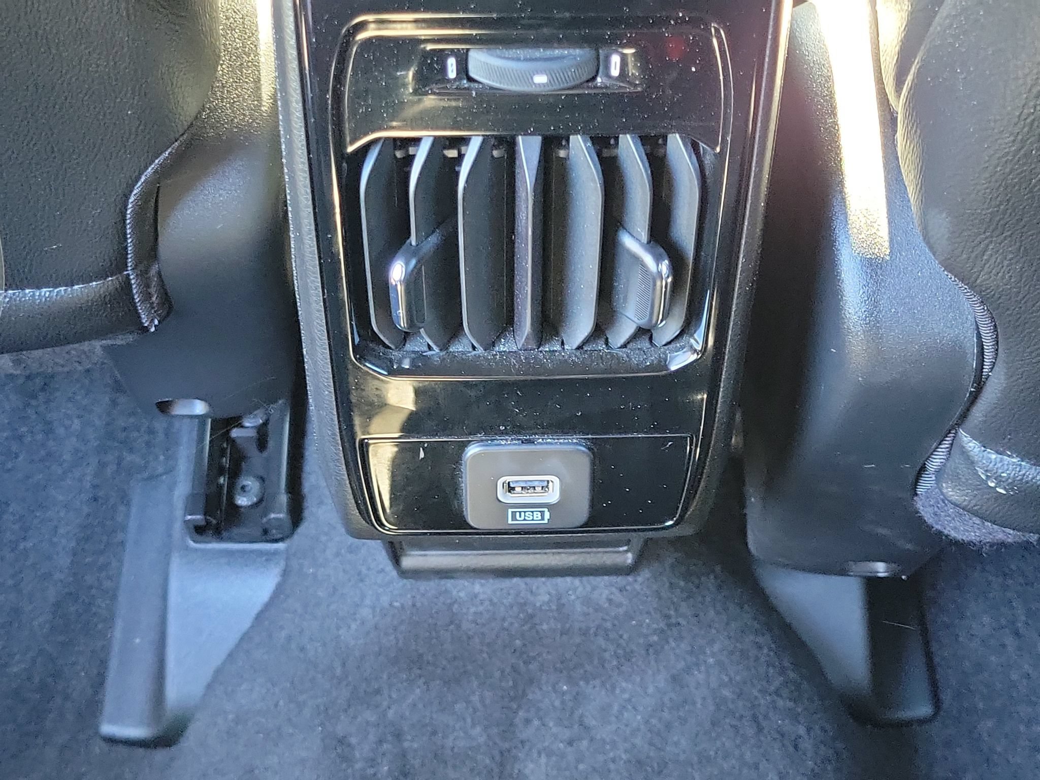 Used 2023 Jeep Compass Latitude AWD/4WD image 24