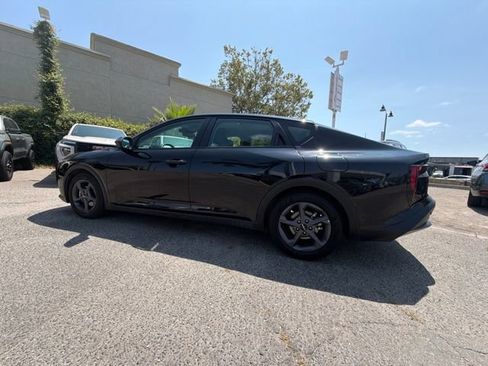 Used 2025 Kia K4 FWD image 10