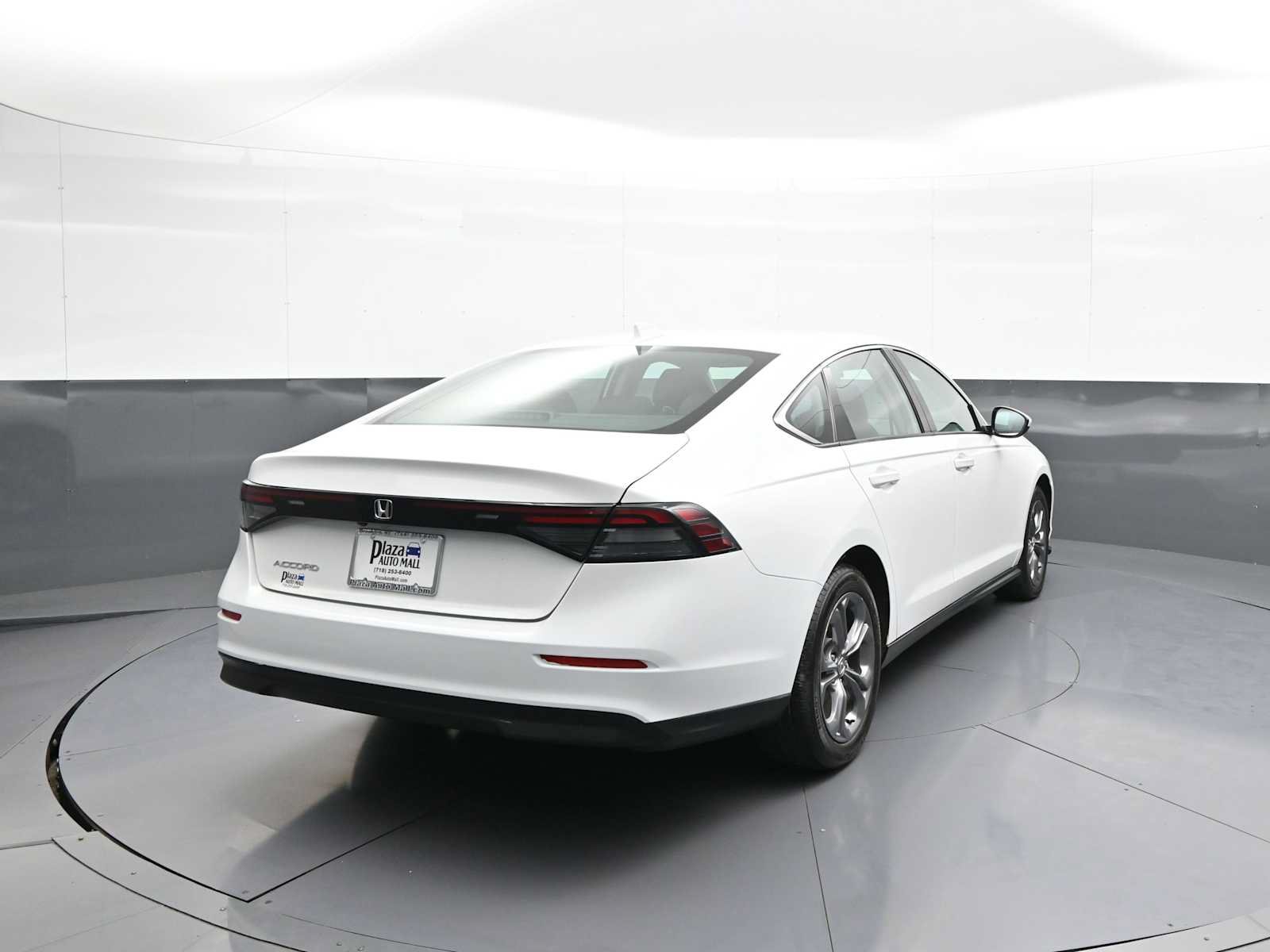 Certified 2024 Honda Accord EX image 6