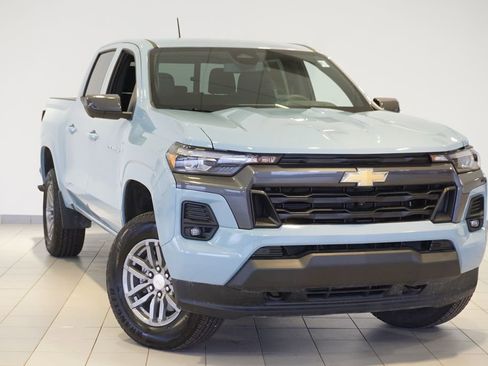 Certified 2025 Chevrolet Colorado LT w/ LT Convenience Package image 4
