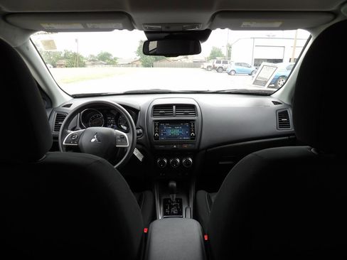 Used 2024 Mitsubishi Outlander Sport ES AWD/4WD image 23