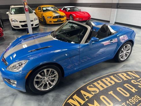Used 2009 Saturn Sky Hydro Blue RWD image 30