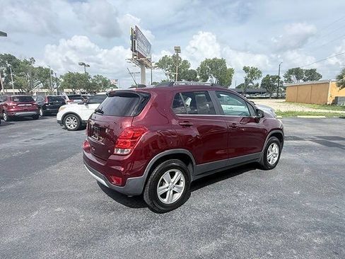 Used 2017 Chevrolet Trax LT AWD/4WD image 9