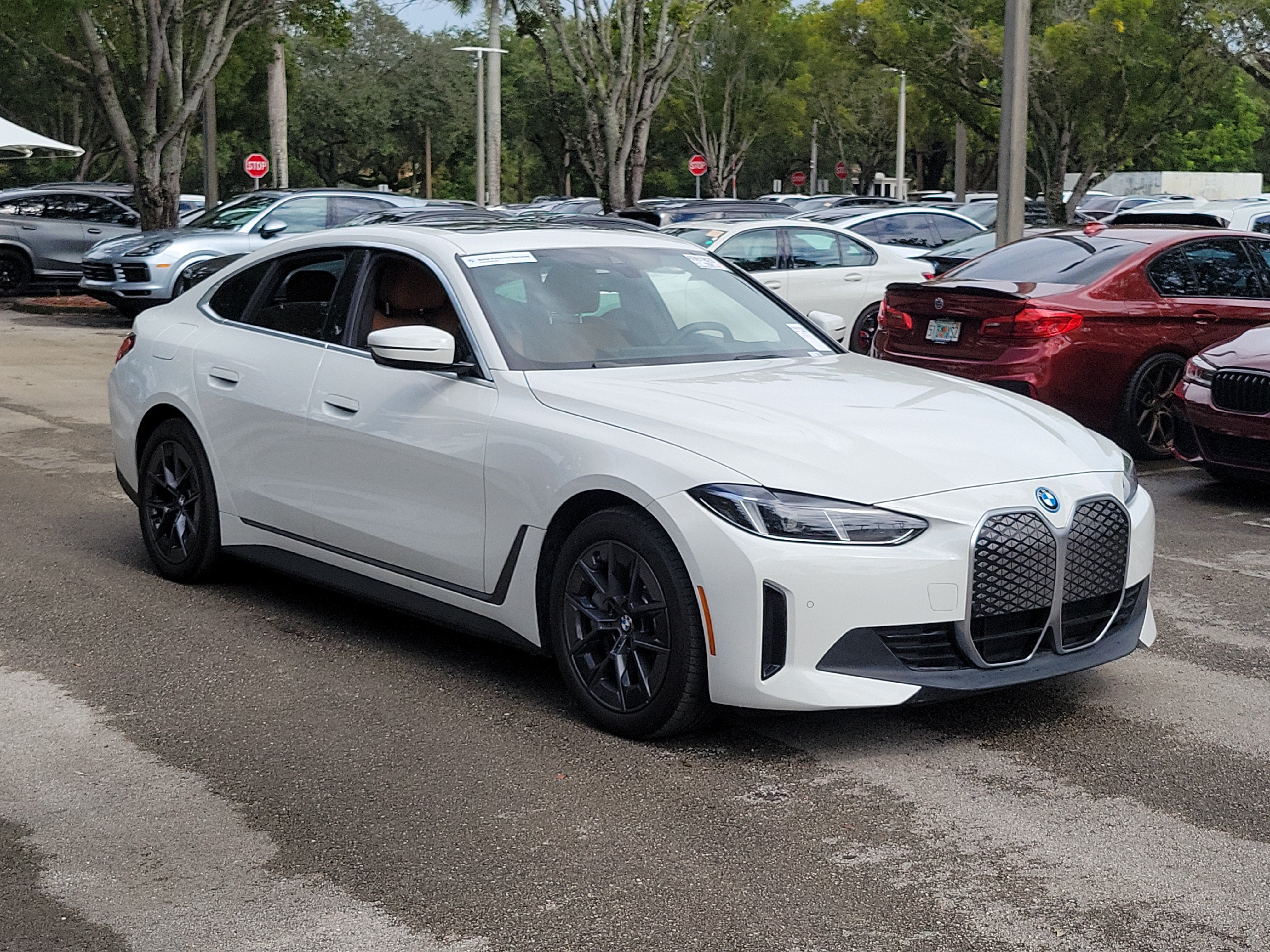 Certified 2025 BMW i4 eDrive40 RWD image 1