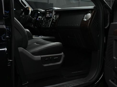 Used 2016 Ford F350 Platinum w/ FX4 Off-Road Package image 49