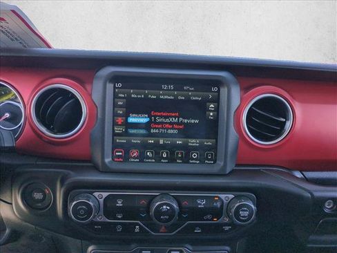Used 2022 Jeep Wrangler Unlimited Rubicon w/ LED Lighting Group AWD/4WD image 15