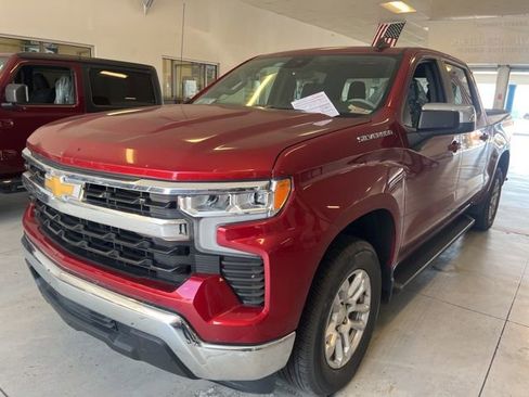 Used 2023 Chevrolet Silverado 1500 LT w/ Protection Package RWD image 3