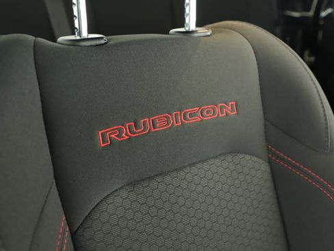 Used 2023 Jeep Gladiator Rubicon w/ Trailer Tow Package image 13