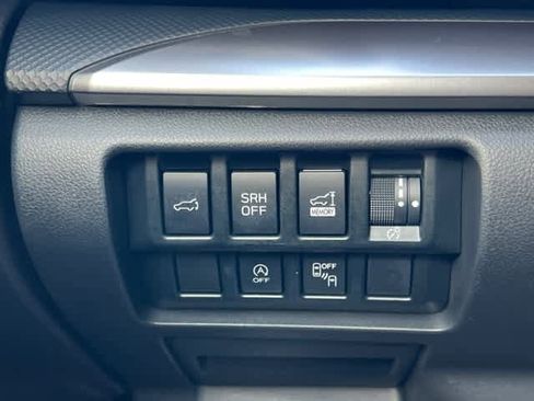 Used 2023 Subaru Forester Premium w/ Popular Package #2 AWD/4WD image 28