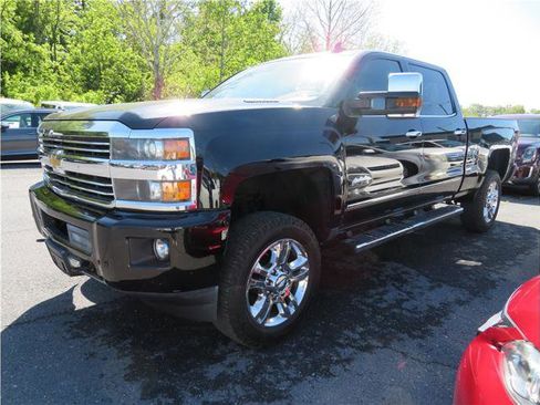 Used 2015 Chevrolet Silverado 2500 High Country w/ Duramax Plus Package AWD/4WD image 14