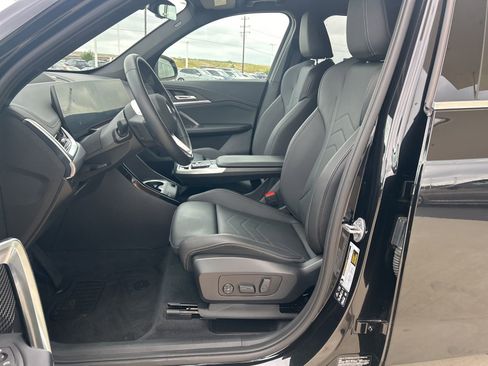 Certified 2025 BMW X1 xDrive28i AWD/4WD image 4