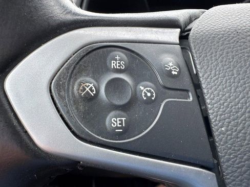 Used 2022 Chevrolet Colorado LT w/ Fleet Safety Package RWD image 12