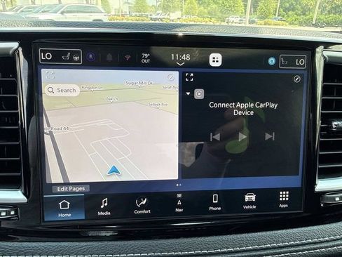 Used 2026 Chrysler Pacifica Limited FWD image 31
