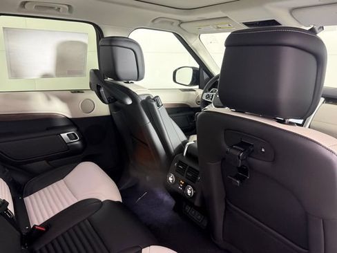 New 2026 Land Rover Discovery S AWD/4WD image 30