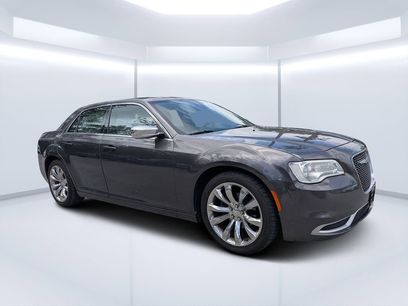 Used 2018 Chrysler 300 Touring w/ Chrome Appearance Package