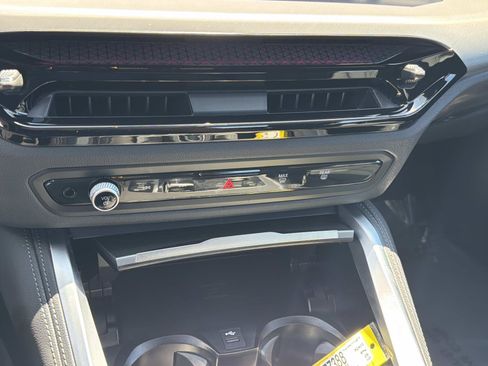 Used 2025 BMW M240i Coupe RWD image 18