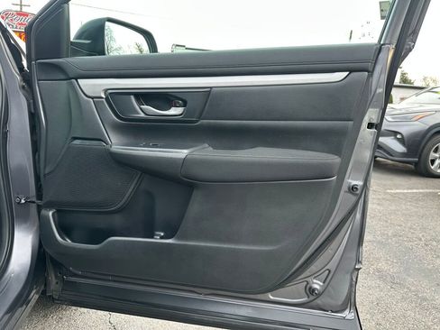 Used 2018 Honda CR-V LX image 24
