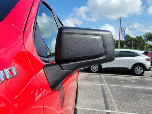 Used 2026 Chevrolet Silverado 1500 Custom RWD image 4