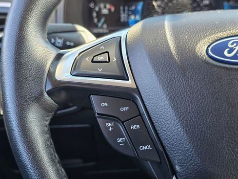 Used 2024 Ford Edge SEL image 23