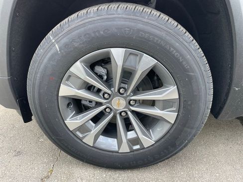New 2026 Chevrolet Equinox LT FWD image 32