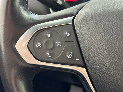 Used 2022 Chevrolet Traverse LT AWD/4WD image 37