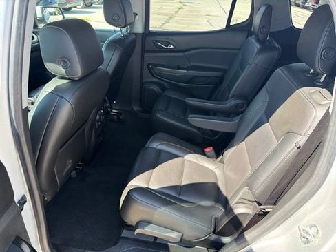 Used 2018 GMC Acadia SLT AWD/4WD image 17