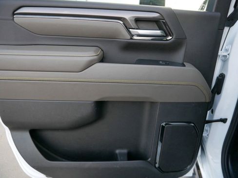 Used 2024 Chevrolet Silverado 2500 ZR2 w/ ZR2 Bison Edition image 14