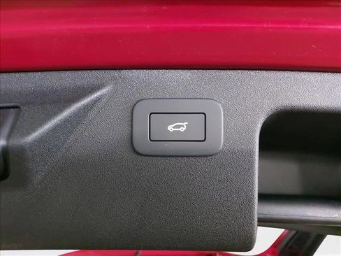 New 2025 Land Rover Discovery Sport S image 13