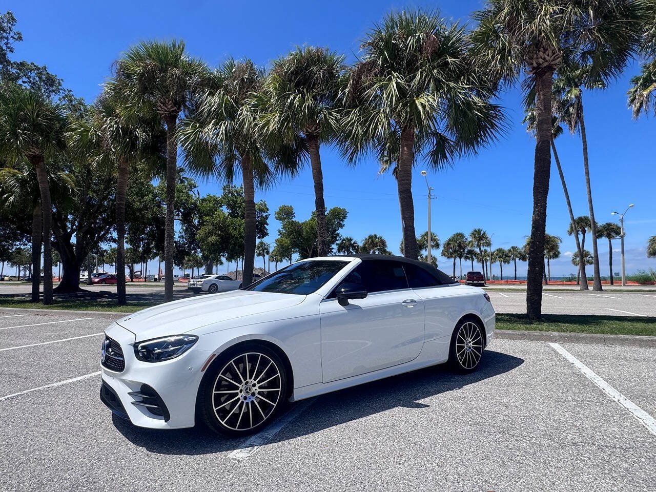 Used 2022 Mercedes-Benz E 450 Cabriolet image 4