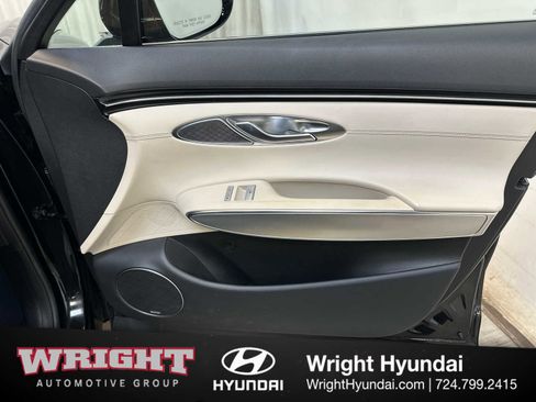 Certified 2022 Genesis GV70 2.5T w/ Select Package AWD/4WD image 17