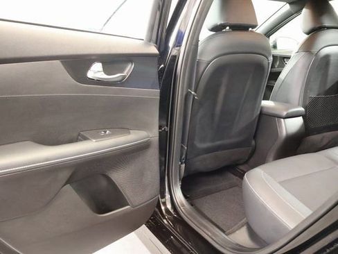 Used 2023 Kia Forte GT-Line image 22