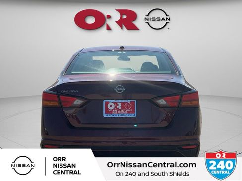 Used 2025 Nissan Altima 2.5 SV image 6