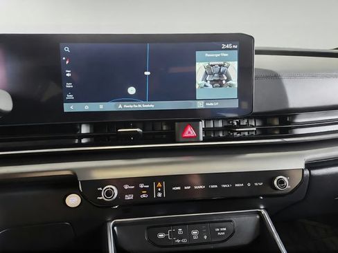 Certified 2026 Kia Carnival SX w/ SX Dark Edition Package FWD image 18