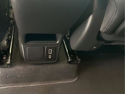 Used 2023 Buick Encore GX Preferred image 17