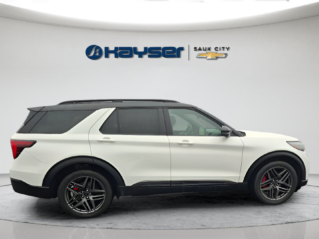 Used 2025 Ford Explorer ST AWD/4WD image 8
