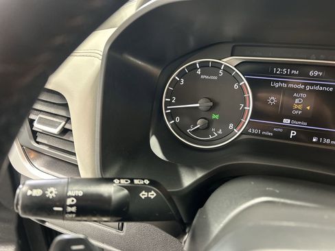 Used 2025 Nissan Rogue SV w/ SV Premium Package AWD/4WD image 20