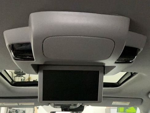Used 2021 Honda Pilot Touring image 10