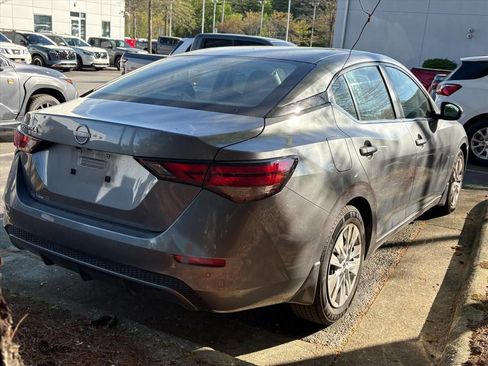 Used 2024 Nissan Sentra S image 6