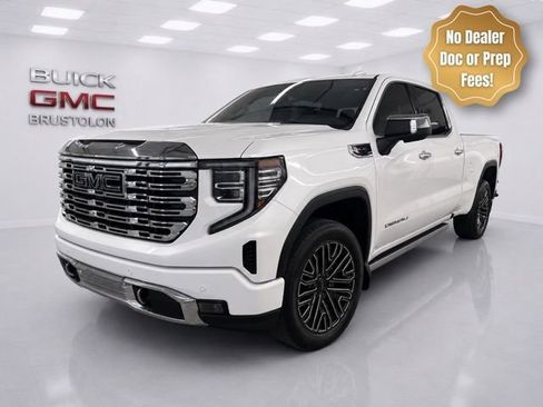 Used 2024 GMC Sierra 1500 Denali w/ Technology Package AWD/4WD image 3