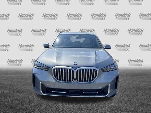 Used 2024 BMW X5 xDrive40i w/ Executive Package AWD/4WD image 3