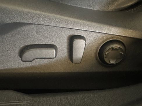 Used 2023 Subaru Outback Limited image 33