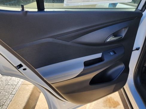 New 2026 Buick Envista Avenir image 39