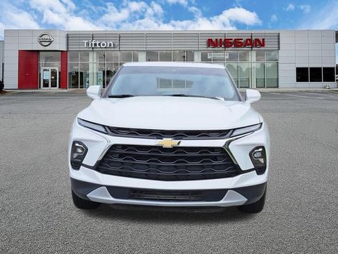 Used 2023 Chevrolet Blazer LT FWD image 2