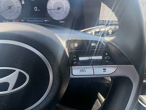 Used 2025 Hyundai Elantra Limited FWD image 27