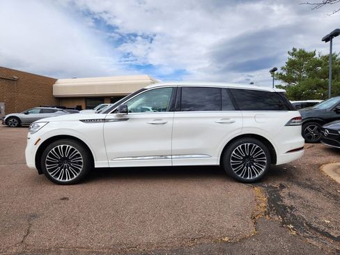Used 2023 Lincoln Aviator Black Label w/ Dynamic Handling Package image 4