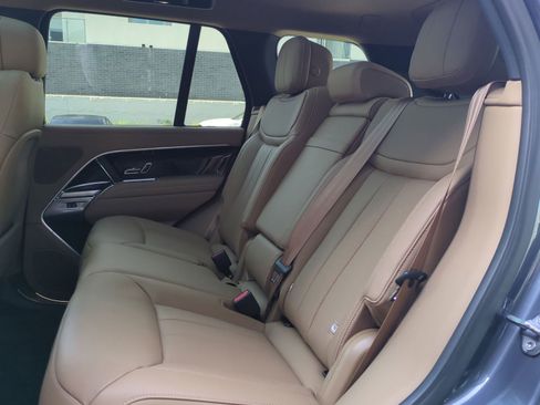 New 2026 Land Rover Range Rover SE image 25