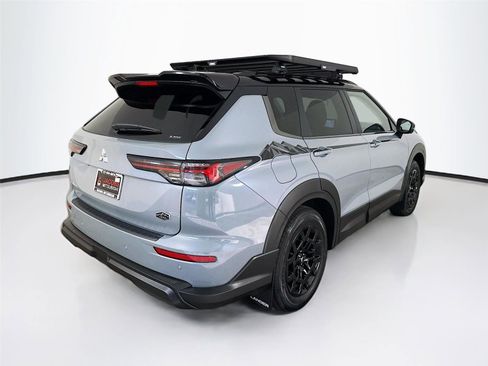 New 2026 Mitsubishi Outlander SE AWD/4WD image 7