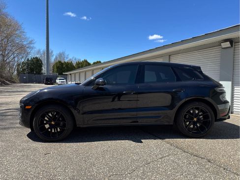 Used 2023 Porsche Macan GTS AWD/4WD image 2